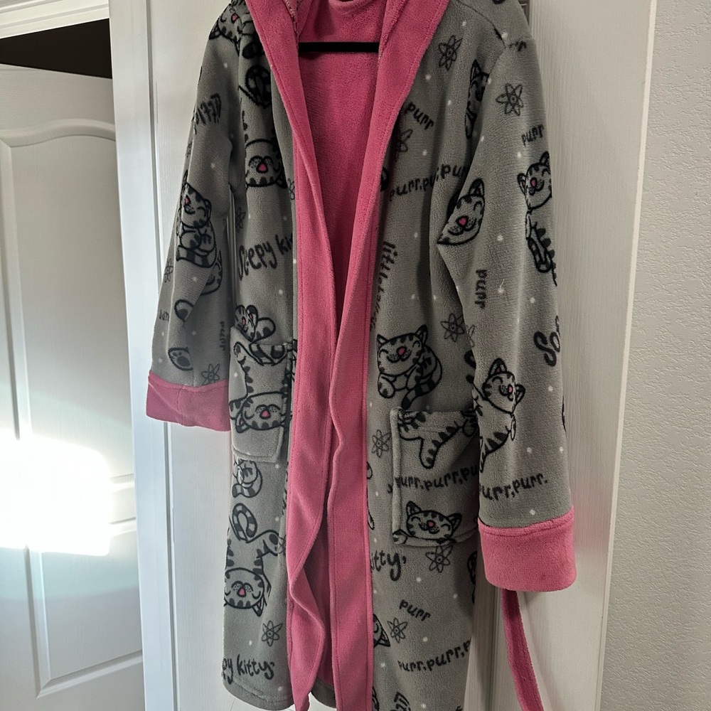 The Big Bang Theory Soft Kitty Plush Robe Pink Gray Cat Large